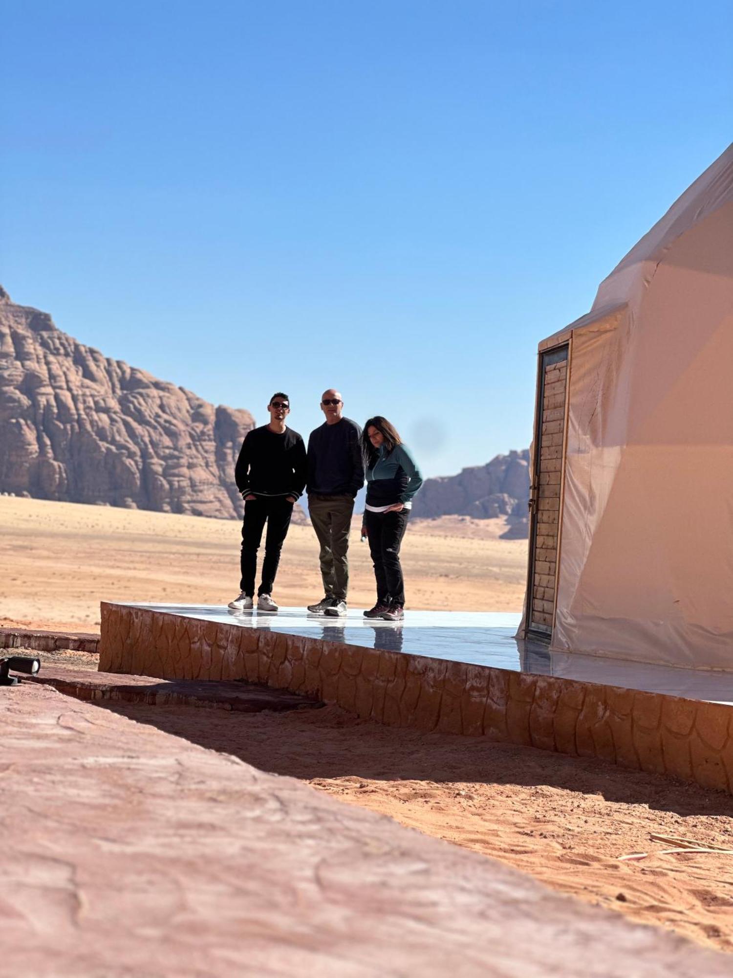 Rum Victoria Luxury Camp Wadi Rum Buitenkant foto
