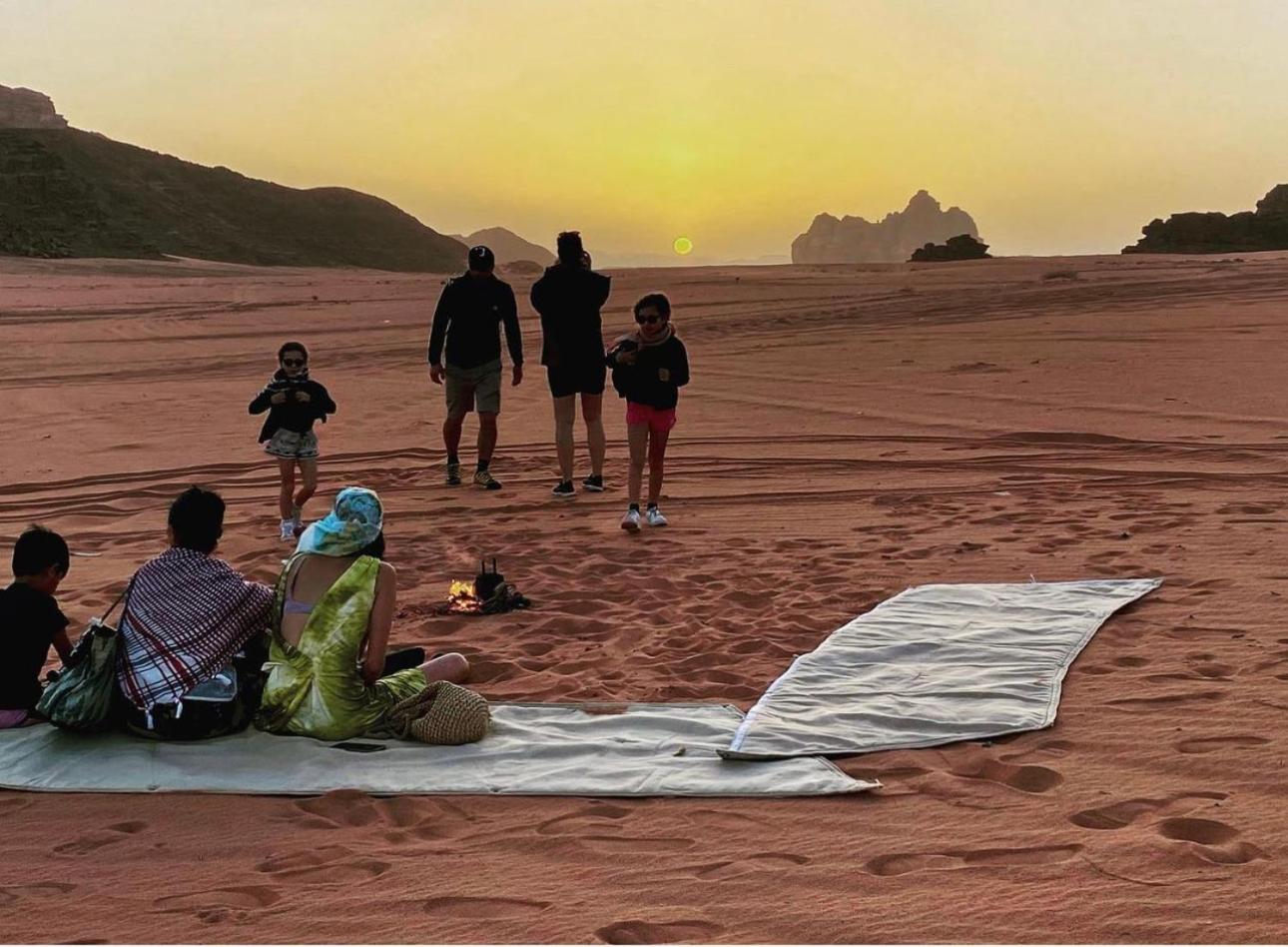 Rum Victoria Luxury Camp Wadi Rum Buitenkant foto