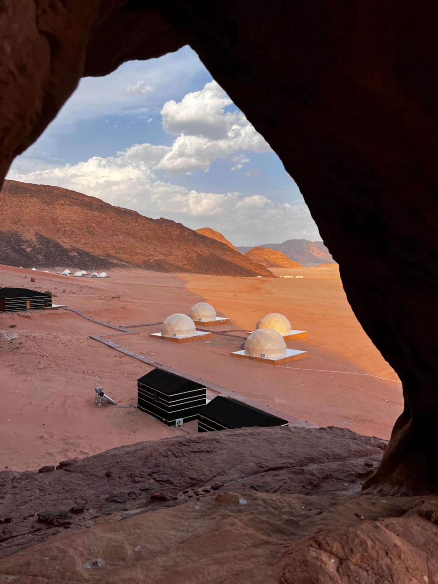 Rum Victoria Luxury Camp Wadi Rum Buitenkant foto