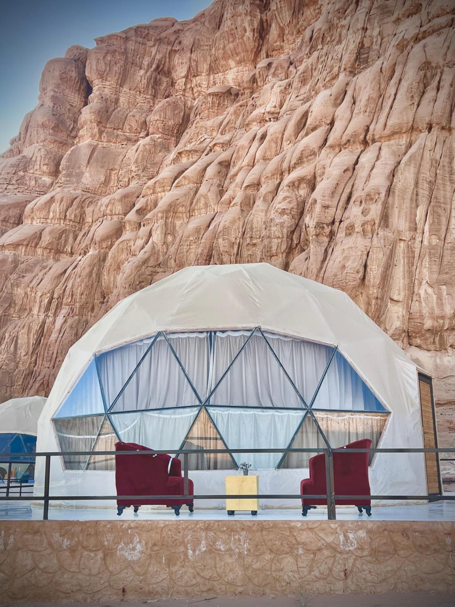 Rum Victoria Luxury Camp Wadi Rum Buitenkant foto