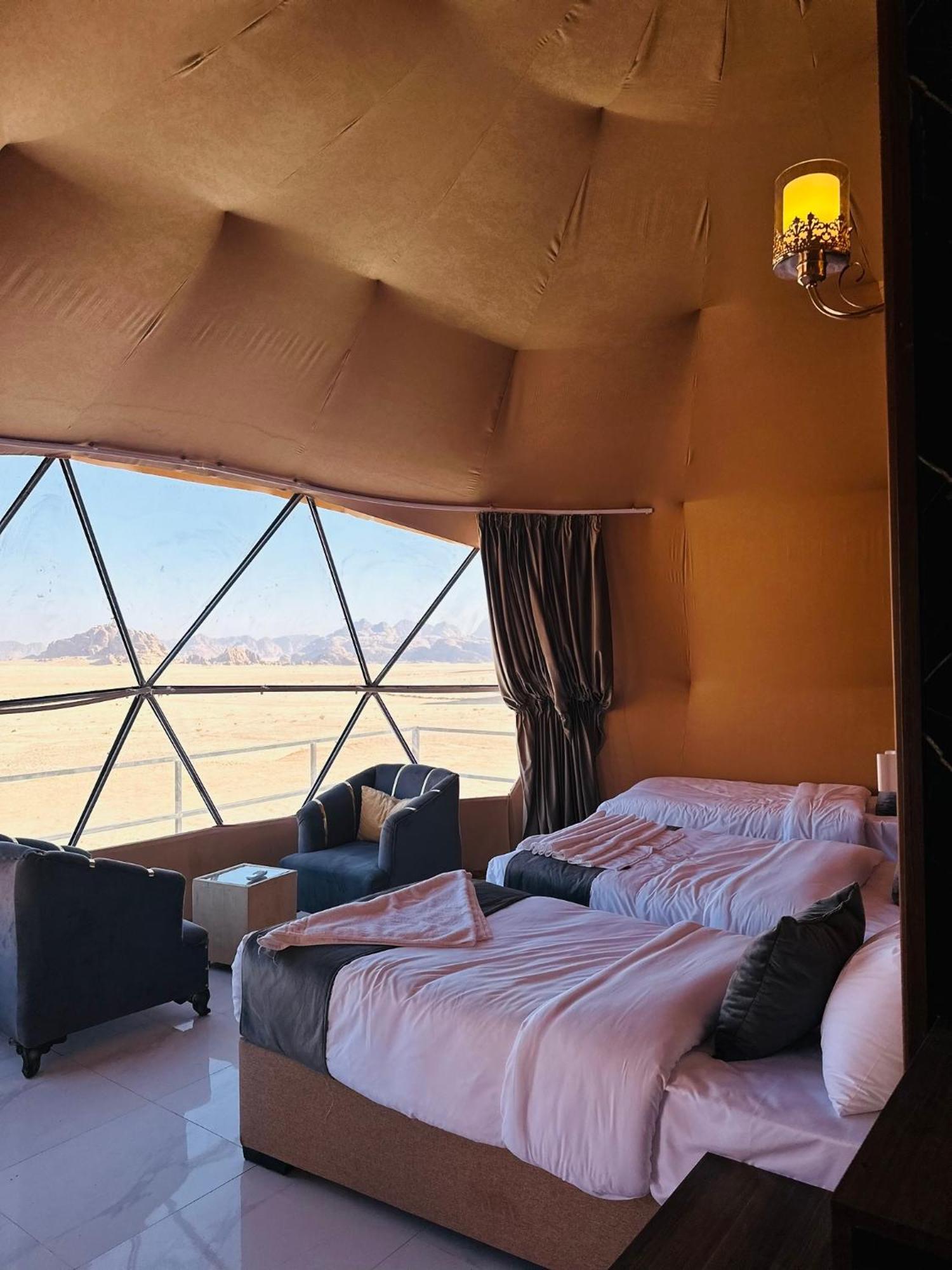 Rum Victoria Luxury Camp Wadi Rum Buitenkant foto