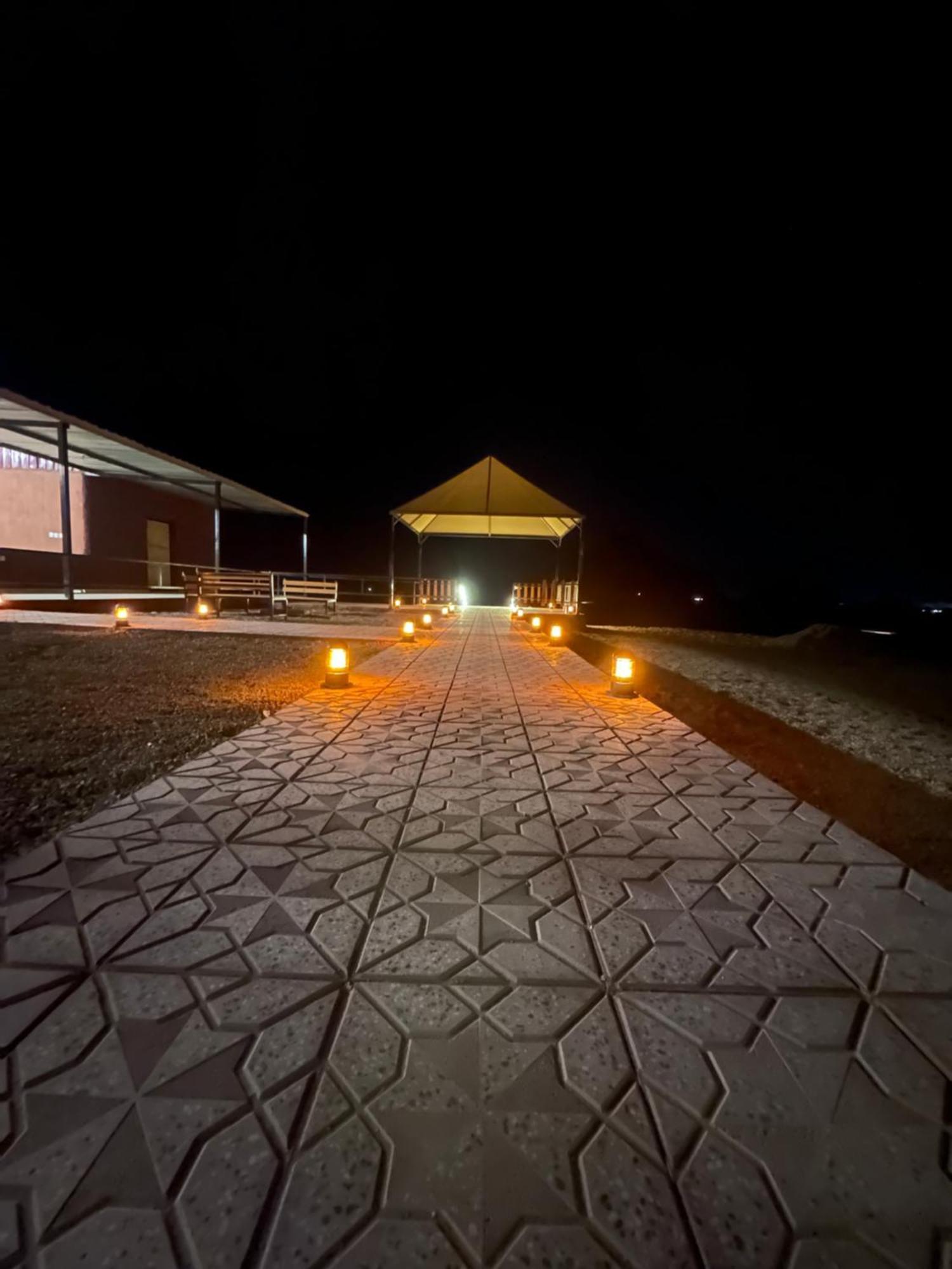 Rum Victoria Luxury Camp Wadi Rum Buitenkant foto