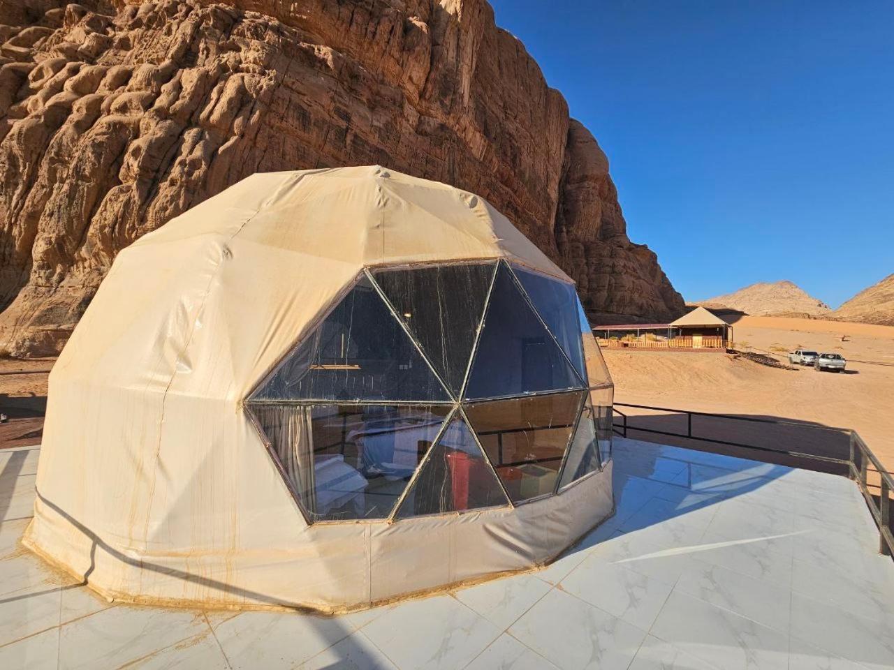 Rum Victoria Luxury Camp Wadi Rum Buitenkant foto