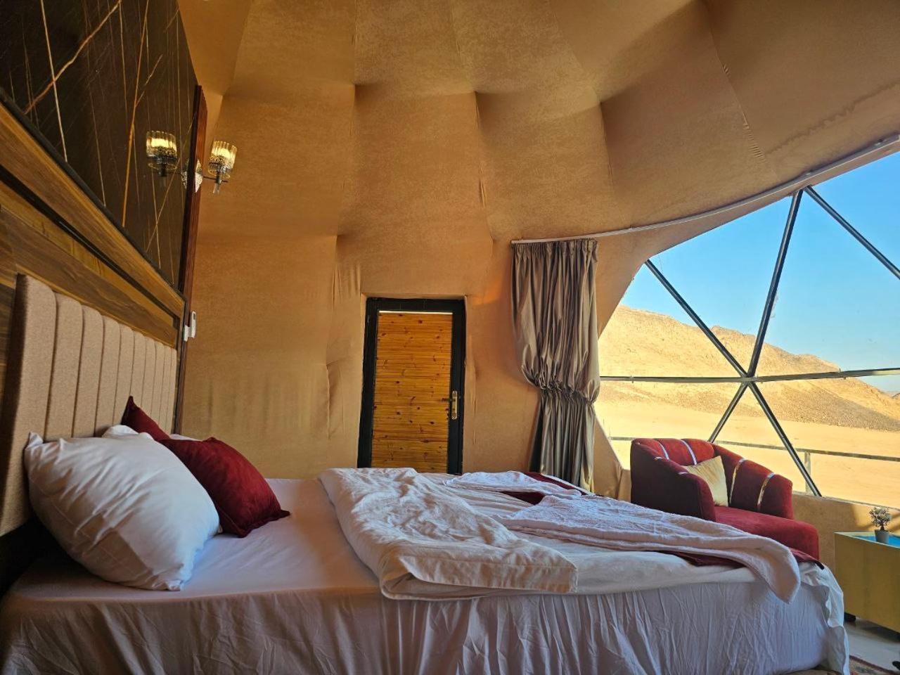 Rum Victoria Luxury Camp Wadi Rum Buitenkant foto