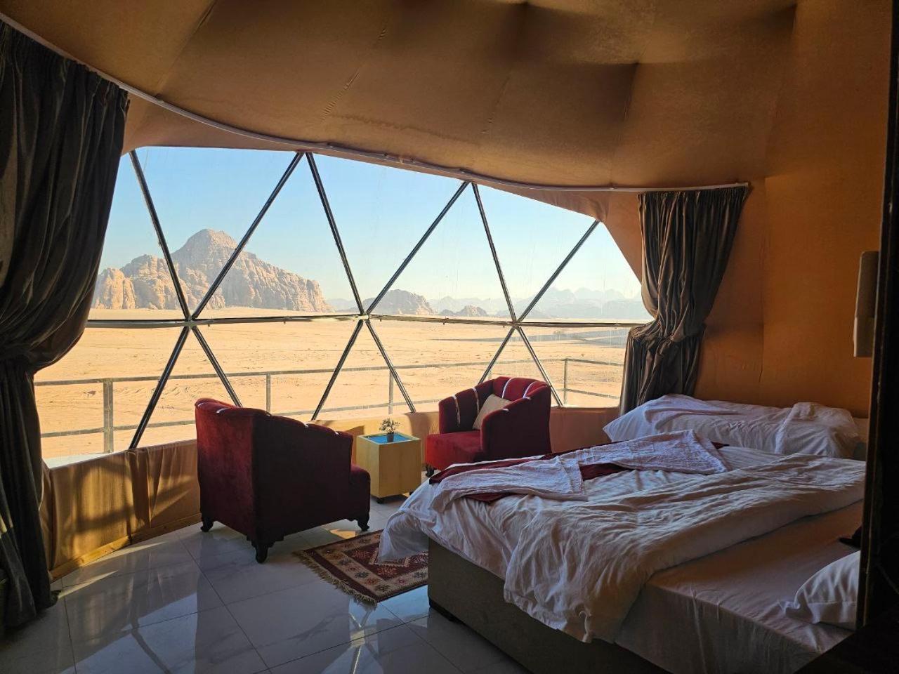 Rum Victoria Luxury Camp Wadi Rum Buitenkant foto