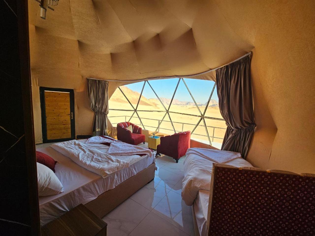 Rum Victoria Luxury Camp Wadi Rum Buitenkant foto