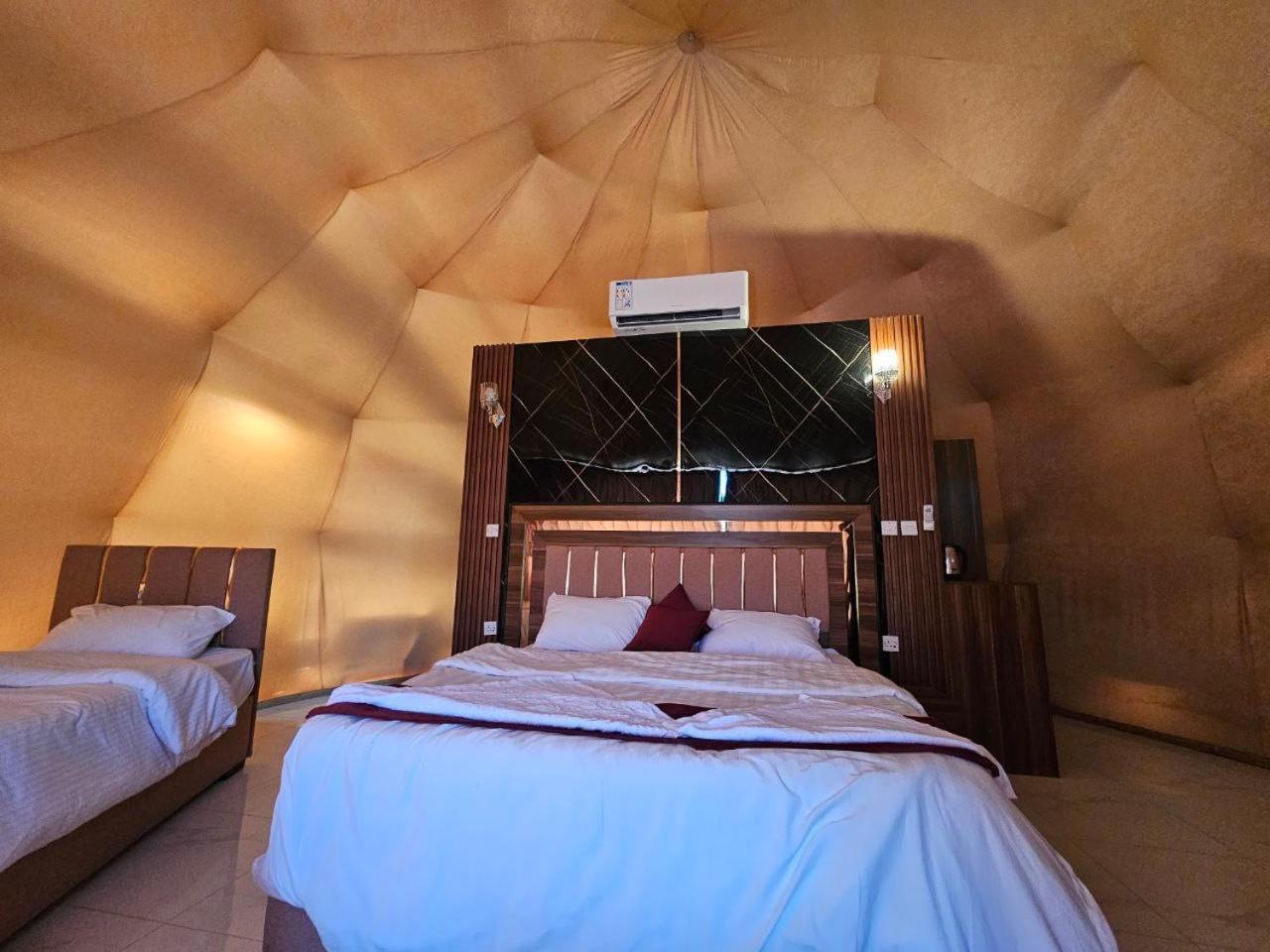 Rum Victoria Luxury Camp Wadi Rum Buitenkant foto