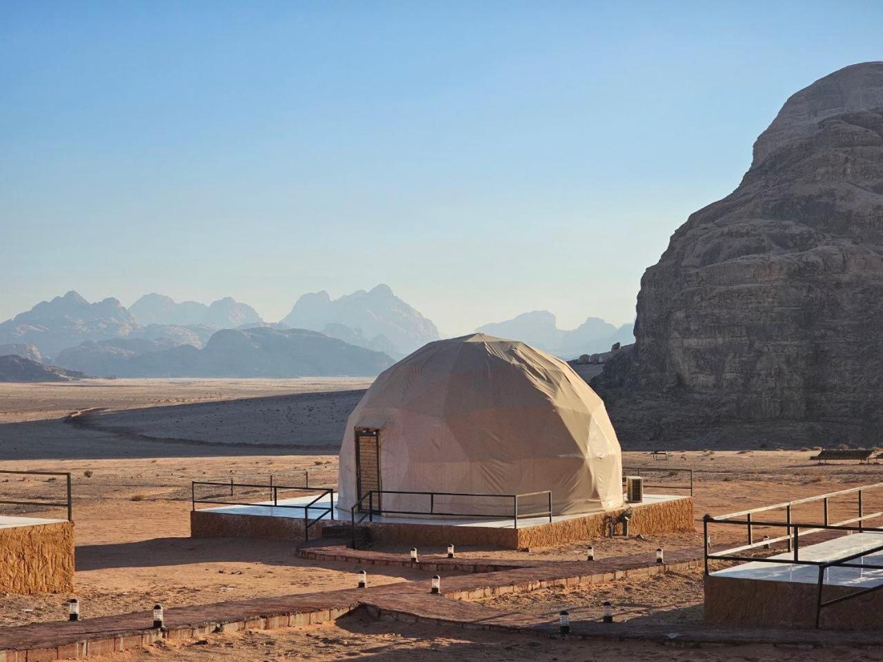 Rum Victoria Luxury Camp Wadi Rum Buitenkant foto