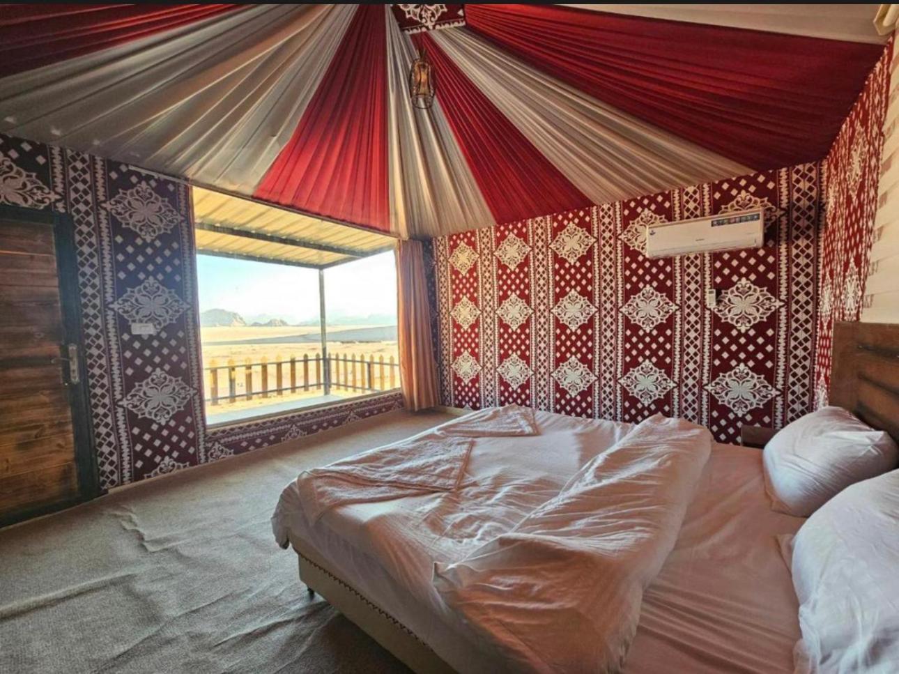Rum Victoria Luxury Camp Wadi Rum Buitenkant foto
