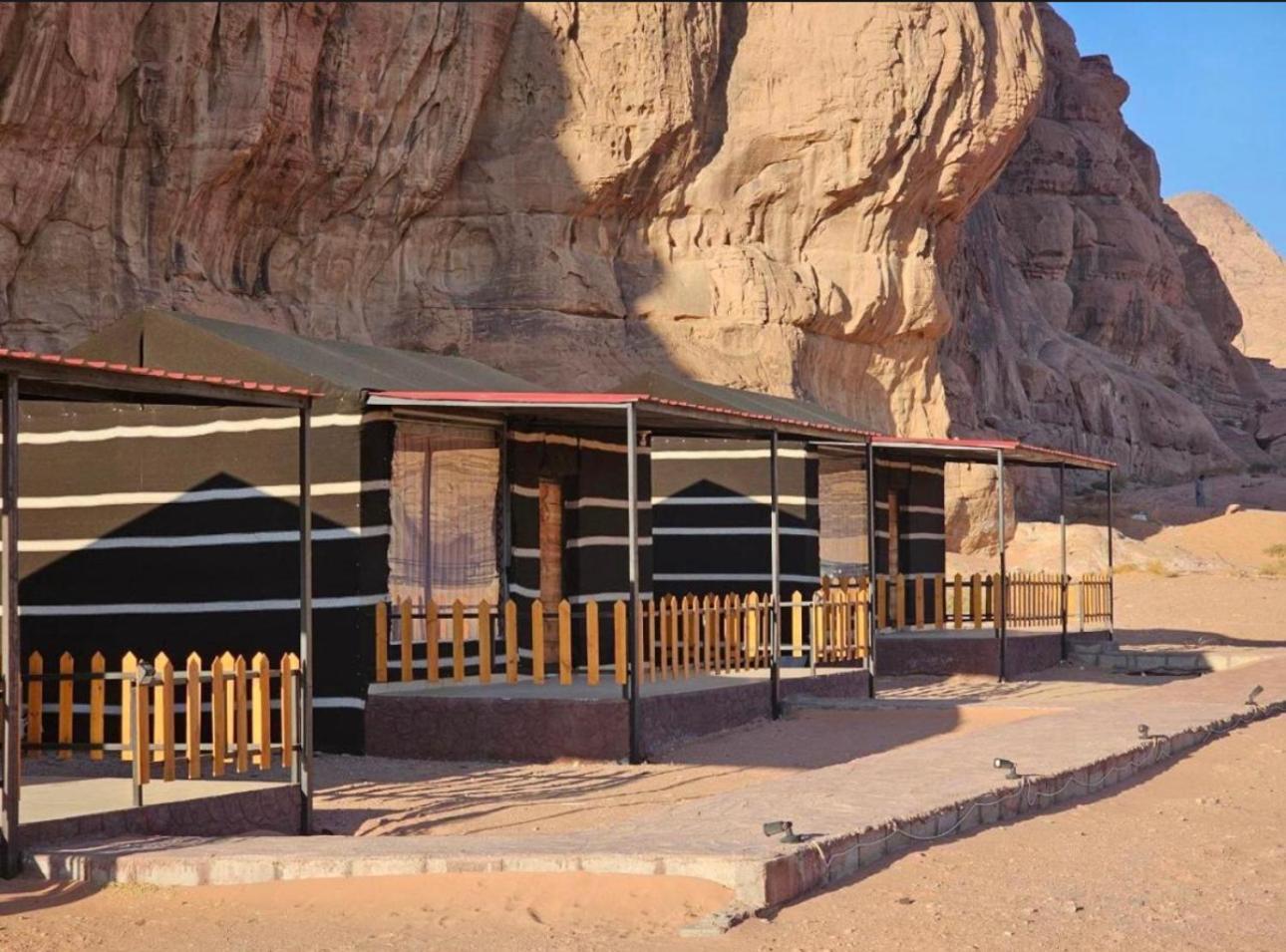 Rum Victoria Luxury Camp Wadi Rum Buitenkant foto