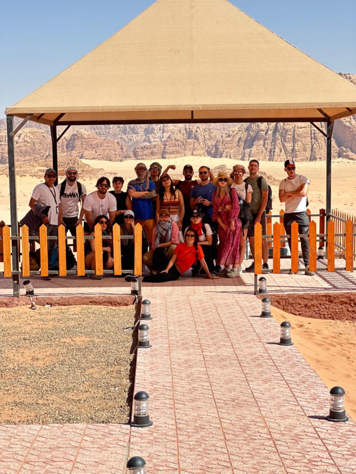 Rum Victoria Luxury Camp Wadi Rum Buitenkant foto