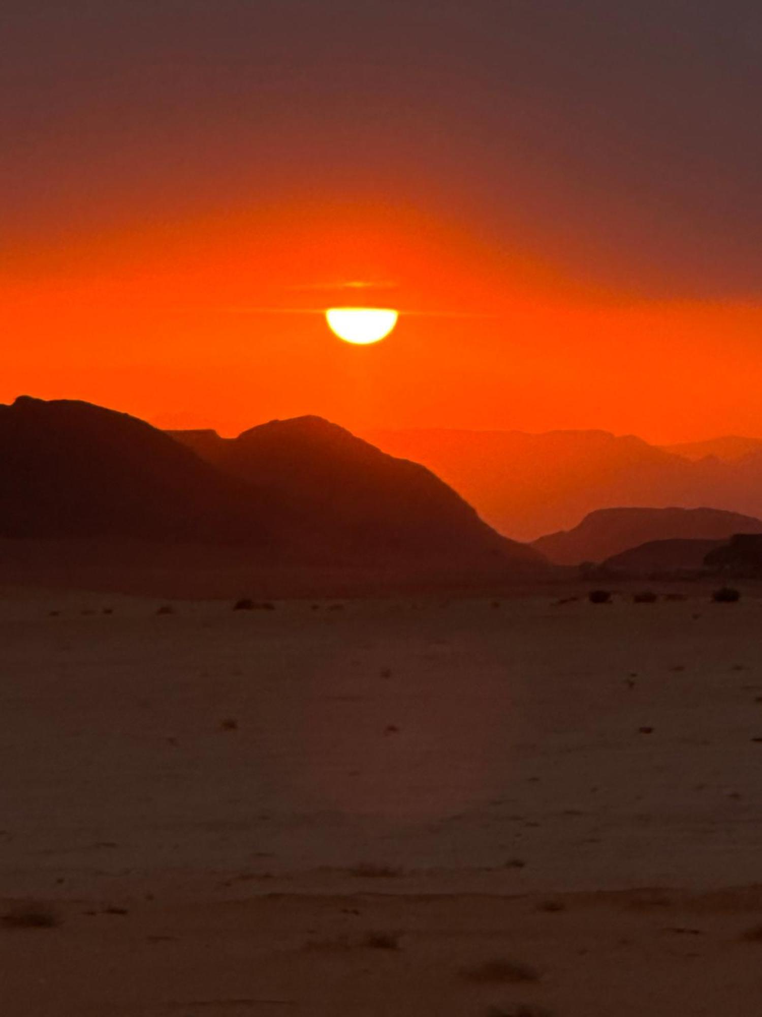 Rum Victoria Luxury Camp Wadi Rum Buitenkant foto
