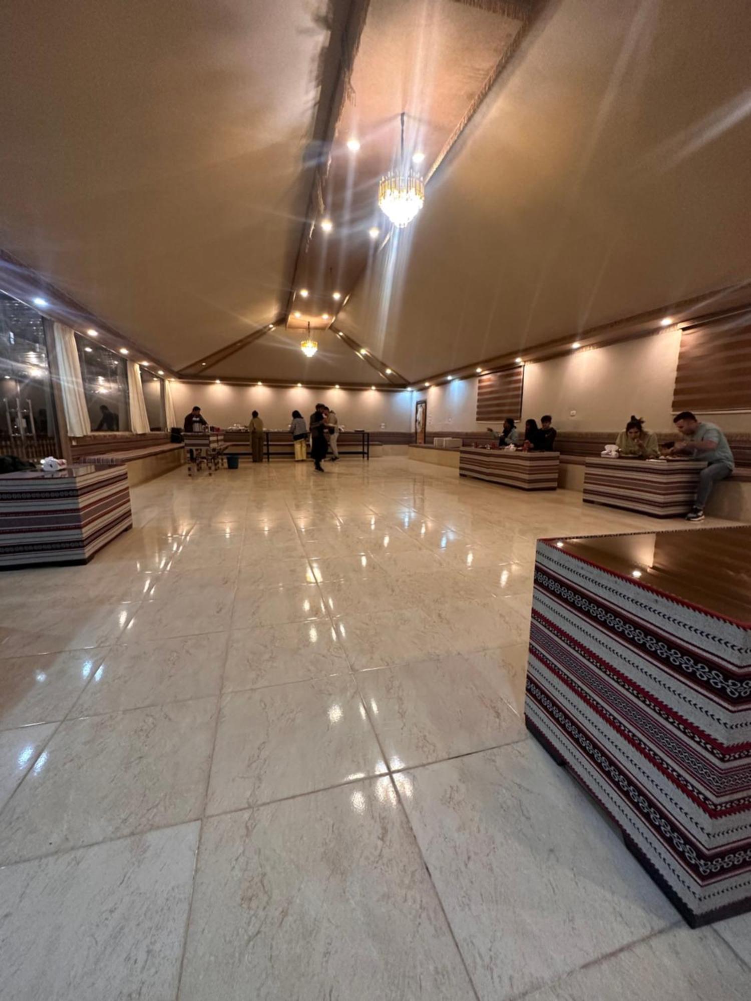 Rum Victoria Luxury Camp Wadi Rum Buitenkant foto
